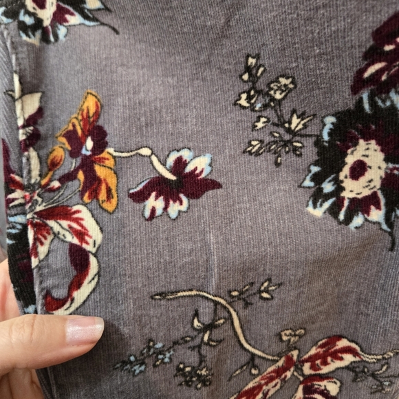 Pilcro Corduroy Floral Pants Size 27 - Picture 5 of 12